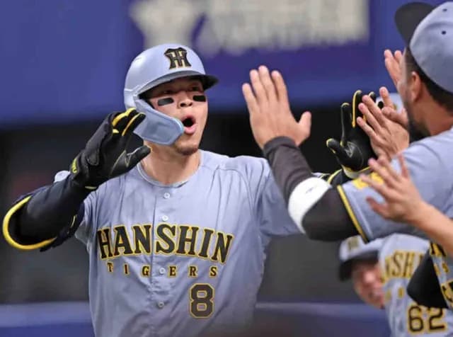 【阪神】佐藤輝明がキング独走１２号ソロも空砲「あしたも頑張る」１４戦ぶり一発で２位と４本差