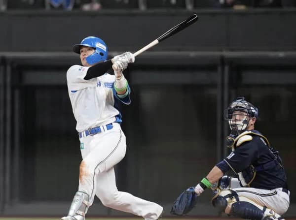 日ハム郡司「清宮くんが情けないゲッツーを打ったので、代わりに4番のバッティングをしました」」