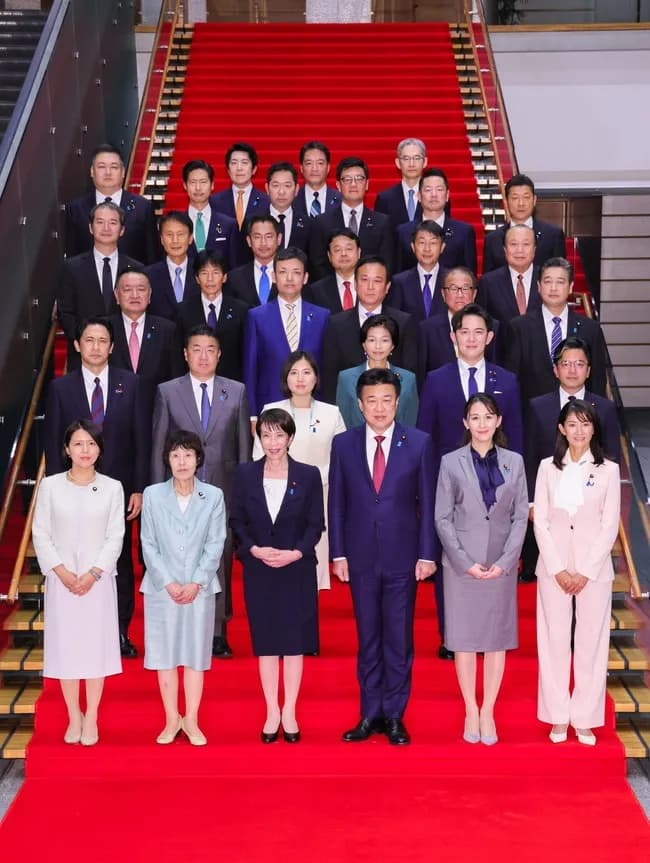 【画像】元グラビアアイドルが環境大臣政務官になるｗｗｗｗｗｗｗ