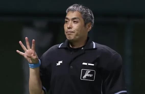 最も『誤審』のイメージが強い審判、ぶっちぎり1位が意外すぎるwwww