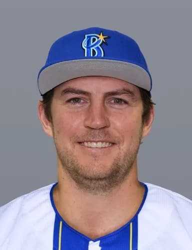 でも正直バウアーにはNPBで無双してほしかったよな？（実際は 4勝10敗 防4.34）