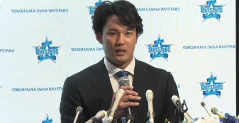 DeNA藤浪、さっそく監督をいじる「初ヒットも初勝利も三浦さん」