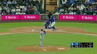 ドジャース・山本由伸、７回裏にロッキーズ・トバーにホームランを打たれ同点に追いつかれる…