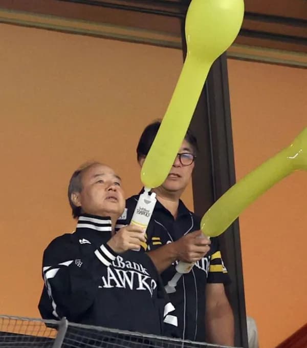 孫正義オーナー今季初観戦　見事勝利で小久保監督も安堵