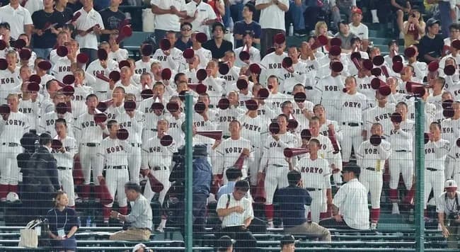 初戦突破の広陵、アルプス席にチアリーダーと吹奏楽部が不在だった理由を説明「大会が重なった」「日帰りだと帰宅が深夜に」