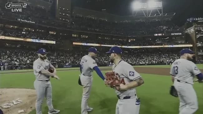 ドジャース、首位攻防3連戦を白星発進　パドレスとの壮絶な打撃戦を制す　大谷翔平は先制点演出の6試合連続安打