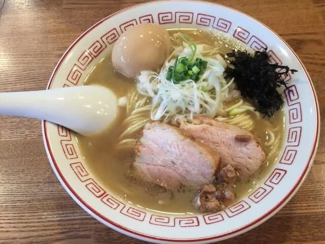 煮干し系のラーメン←これｗｗｗ