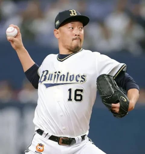 平野佳寿さん 来季からコーチ兼任！！