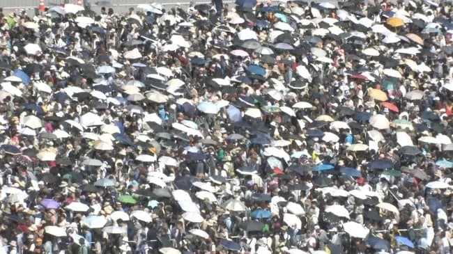 大阪万博、平日の来場者が土日を上回る異常事態へ突入