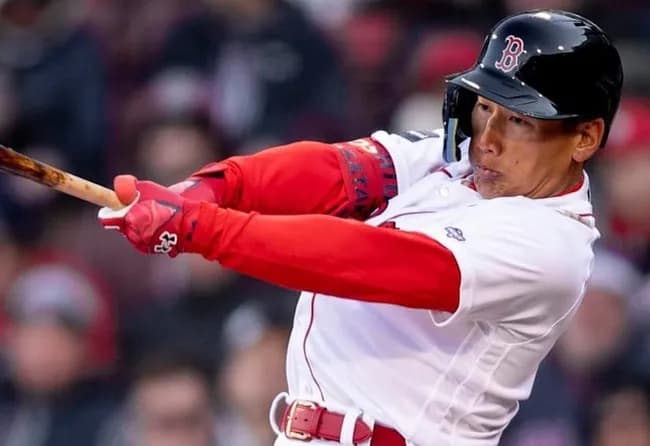 吉田正尚　打率.289 15本 72打点 出塁率.338 長打率.445 OPS.783←村上や岡本はこれを超えられるのか？