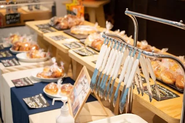 パン屋に行くと買いすぎてついしまうよな