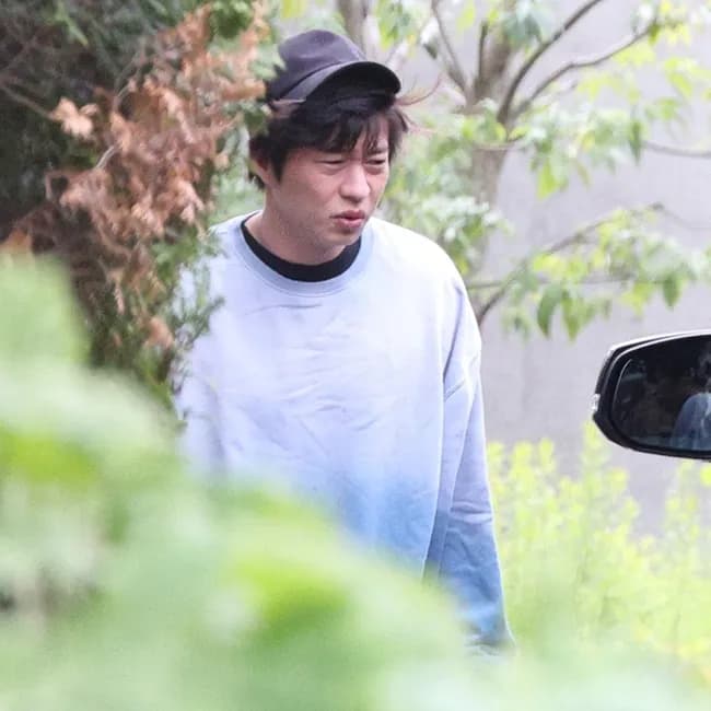 【悲報】田中圭「不倫ごめん」→「自撮りに街ブラに陶芸体験もしちゃうよ！」反省の色なしｗｗｗ