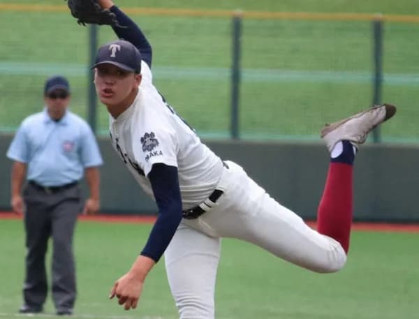 大阪桐蔭にまた怪物1年生...1m92、146キロ左腕が鮮烈6回零封　スカウト「スケールある」