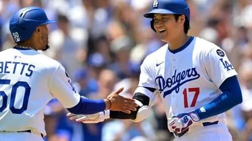 【動画】大谷翔平さん、サヨナラ打のフリーマンよりもベッツへのケアを優先してしまう