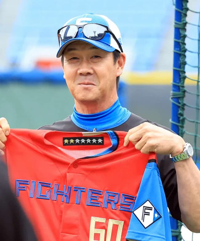 日本ハム・八木裕コーチ入院、脳内に一部出血と腫れ　前日に折れたバットが側頭部直撃し精密検査