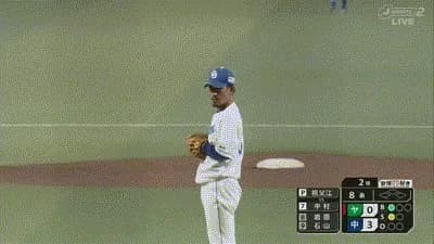 【中日対ヤクルト24回戦】中日　祖父江大輔が引退登板でヒット許す　眼光鋭く中村と真剣勝負→記念球はスタンドへ投げ入れる異例のシーン　本拠地がどよめく