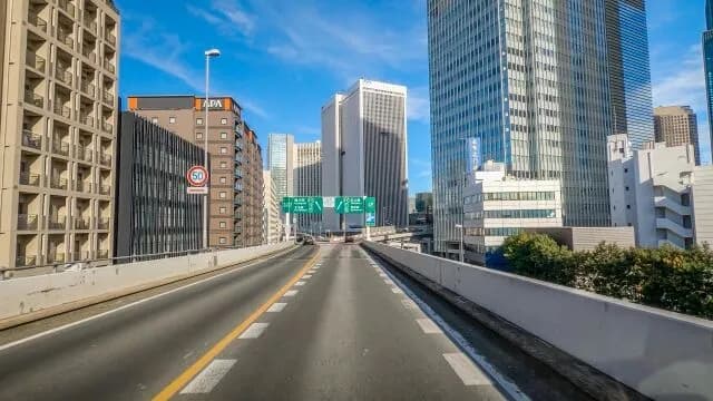 首都高の運転はなぜムズイのか？