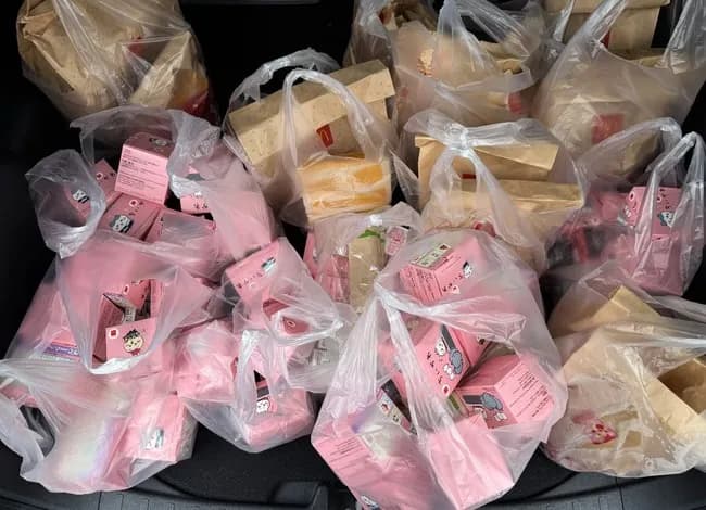 【画像】ちいかわハッピーセットとかいう転売できないゴミを買い漁る転売ヤーw