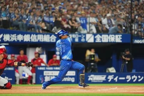 DeNA蝦名達夫、8月絶好調で月間打率.465　現在15試合連続安打中！