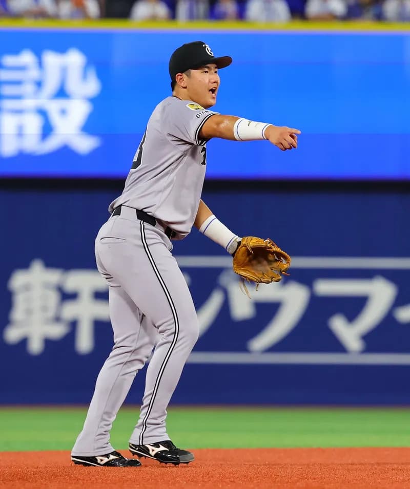 石塚裕惺の初安打はお預け・通算２打席目は三飛