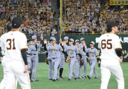東京ドームの虎党からも異例のエール「頑張れ頑張れジャイアンツ！」