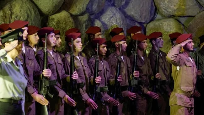 イスラエル軍、涙の訴え「ホロコーストを二度と繰り返してはいけない」