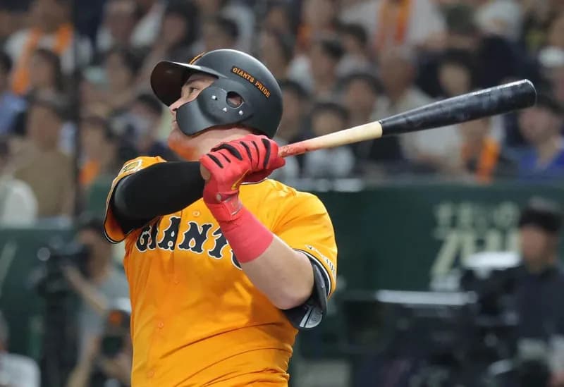 リチャード看板直撃弾！ビッグボードホームラン賞で100万円ゲット