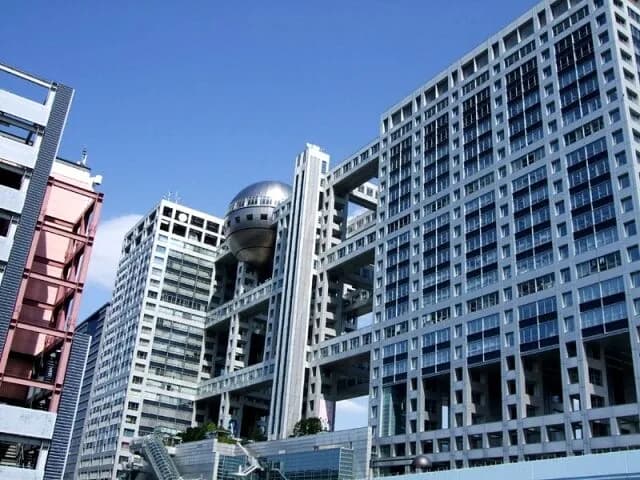【悲報】フジテレビ報告書に登場した匿名の芸能人、福山雅治だった　女子アナ「不快な思いをした」