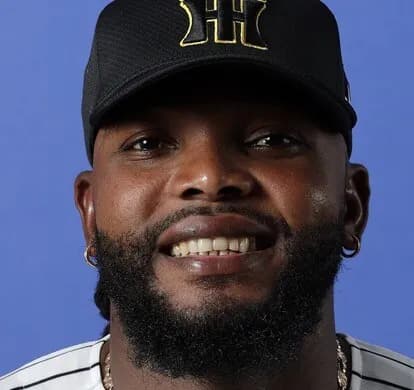 ドリス(37)1.93 5登板 1失点 被打率.278 ← 通用してしまう