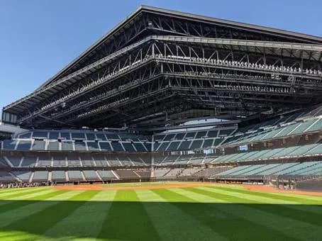 エスコン、本日ルーフオープンデー