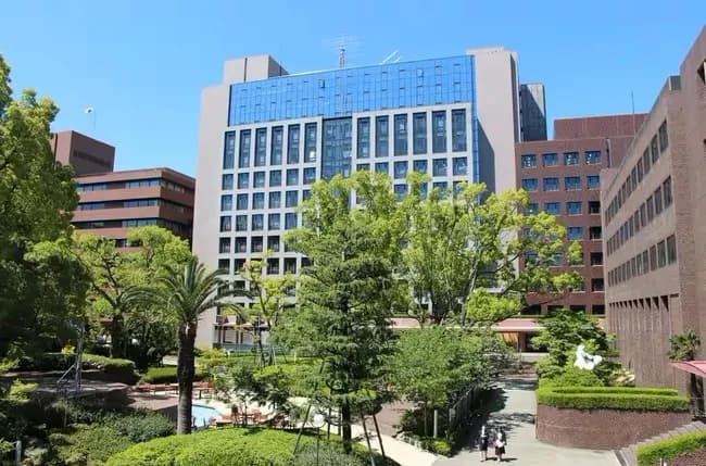 武庫川女子大共学化に大反発、中止求め反対署名3万超 「裏切られた」「男性恐怖症の人もいる」