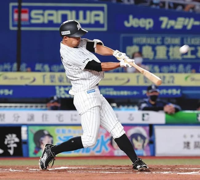 【悲報】ロッテ荻野貴司の退団でXのロッテファン大荒れ