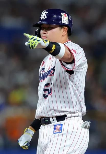 米データサイト「村上宗隆は26本は打つだろう」