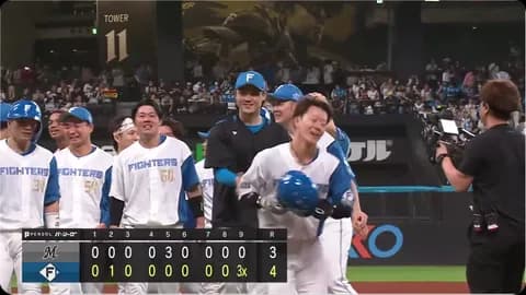 【日本ハム】郡司のサヨナラで真っ赤になる吉田賢吾…感情丸出しの名場面が話題に