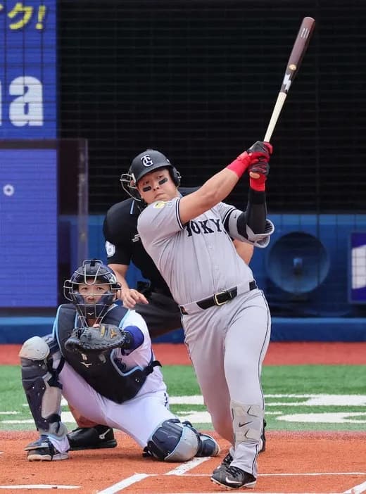 岡本和真の今オフポスティング見送る可能性　海外記者伝える「複数の関係者がポスティングしないと見ている」