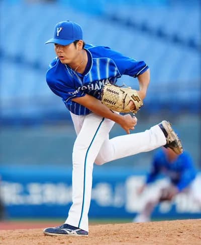 DeNA宮城　36登板防御率1.14　3勝1敗11ホールド13HP　←新人王ある？