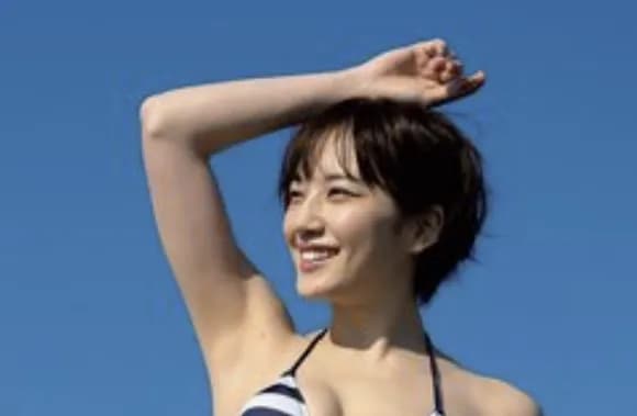 【画像】細身グラドルさん、とんでもなく胸を寄せてしまう ｗｗｗｗｗｗｗｗｗｗｗｗ