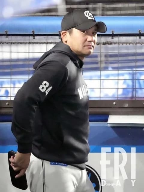 ロッテの「新監督候補」に黒木知宏コーチが急浮上！ジョニー父娘で”セット売り”画策か（FRIDAY）