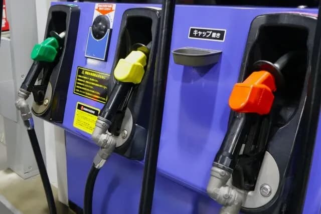 【朗報】野党、ガソリン減税法案提出で全党一致w w w w w w w w w w w w w w w w w w w w