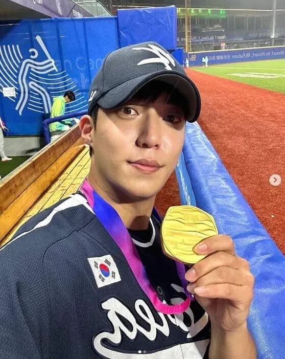 韓国のエース、大谷ユニを着て球場入りをルーティン化「ヘソン兄さんが羨ましい」