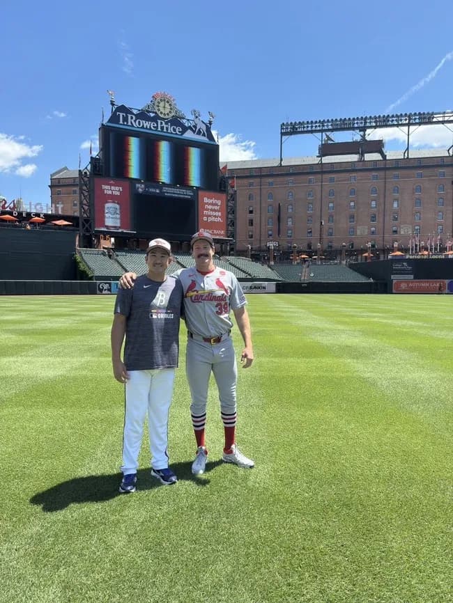 【画像】菅野智之さん、マイコラスと再会