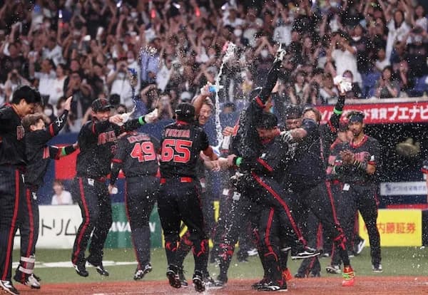 新庄監督「2点差あるし完封狙わせちゃうで！完投投手量産や！」⇒9回裏4失点逆転サヨナラ