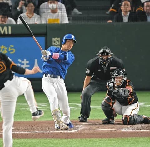 上林誠知(中日)　率.284 本5 点19 盗7 OPS.786