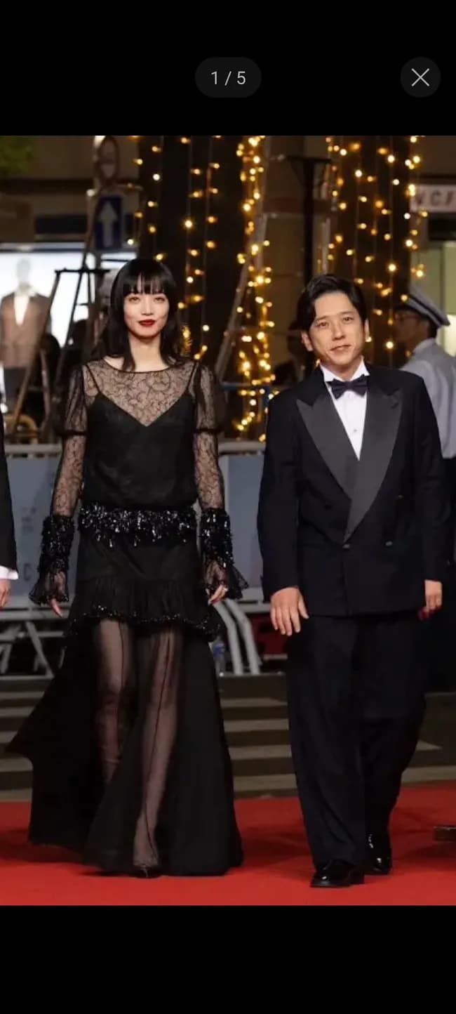 【悲報】二宮和也さん（165cm）、公開処刑されてしまう…