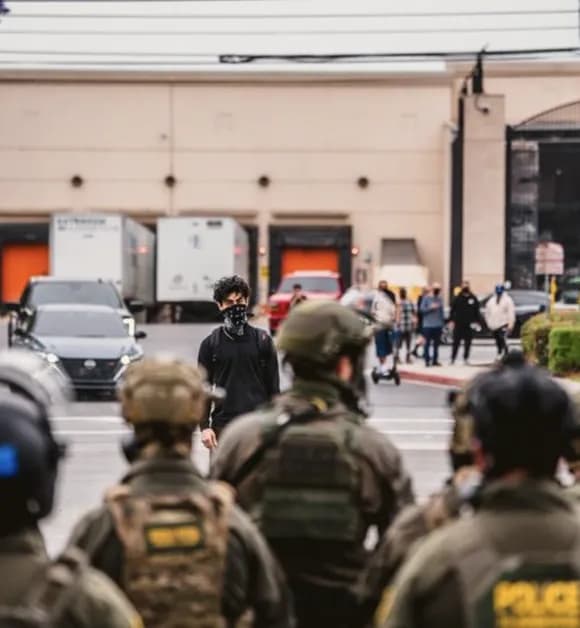 【動画】米国ロサンゼルス紛争地域と化す・・・・・・・・・・・・