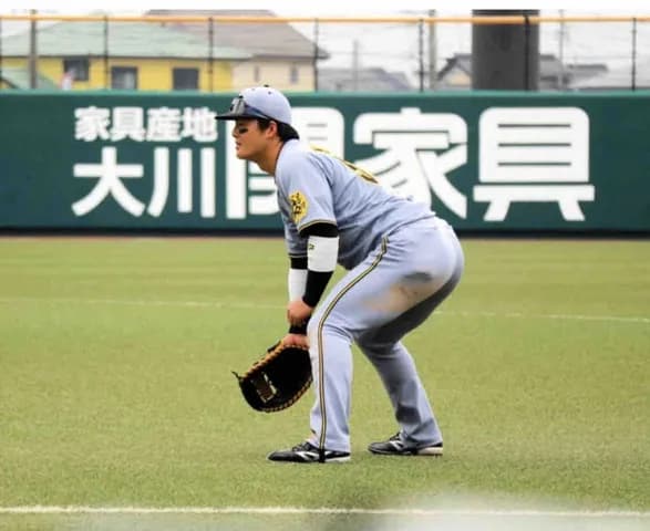 阪神・前川　プロ初一塁　高校以来「緊張感あった」も無難にこなす　打でも猛アピ５戦連続マルチ