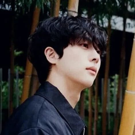 永野芽郁とお泊り交際報道の韓国人俳優がインスタに意味深投稿「嘘つくなよ。もう半分終わった」