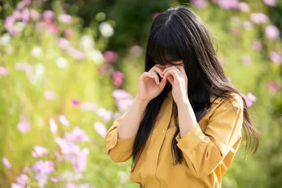 【画像】低身長女子、咽び泣くｗｗｗｗｗｗｗ