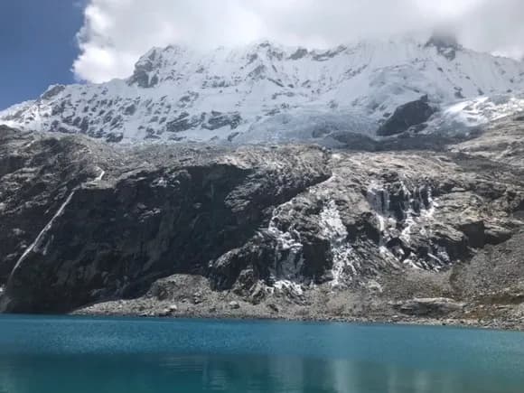 【悲報】ペルー最高峰で日本人女性2人遭難し1人死亡・・・・・・・・