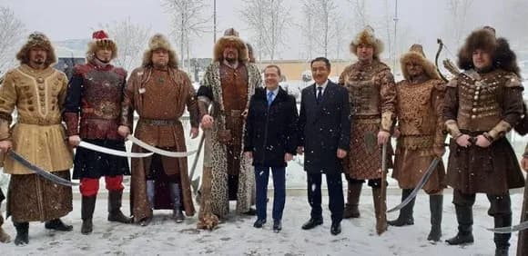 【驚愕】モンゴル人、ガチでガタイがヤバすぎるｗｗｗｗｗｗｗｗｗｗ